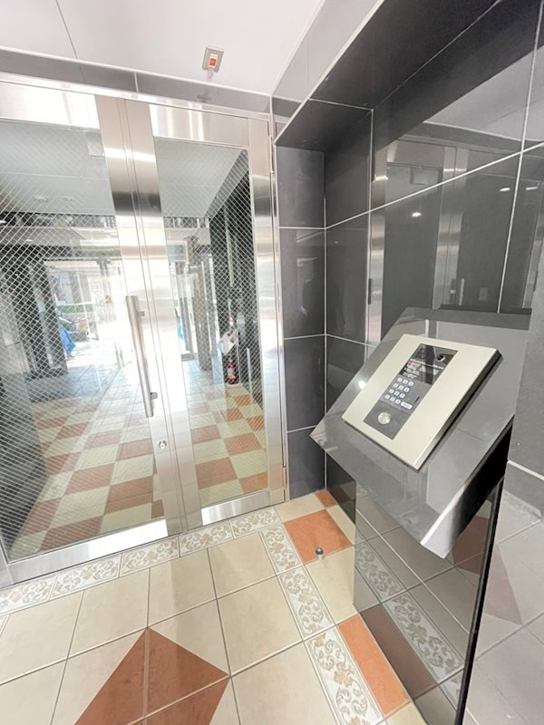 リーフビル割塚の外観