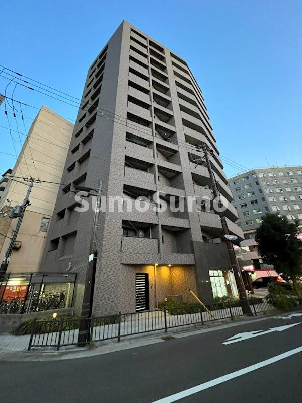 リーガル岡崎橋の外観