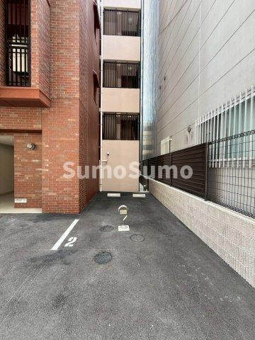 リビオレゾン靭公園の駐車場