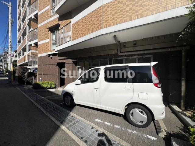 リベール東灘青木の駐車場|駐車スペースもあります