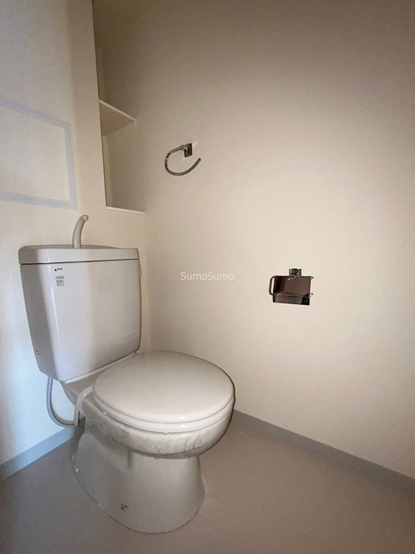 ルーセントオーデン難波のトイレ|清潔感のあるトイレです