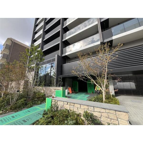 ワコーレシティ神戸元町のエントランス