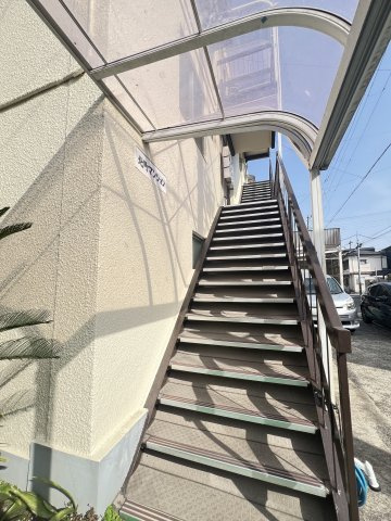 北町マンションのエントランス