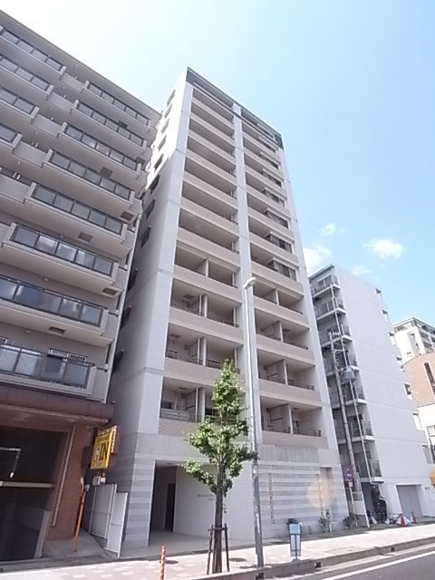 ワコーレ六甲道オービット2の外観