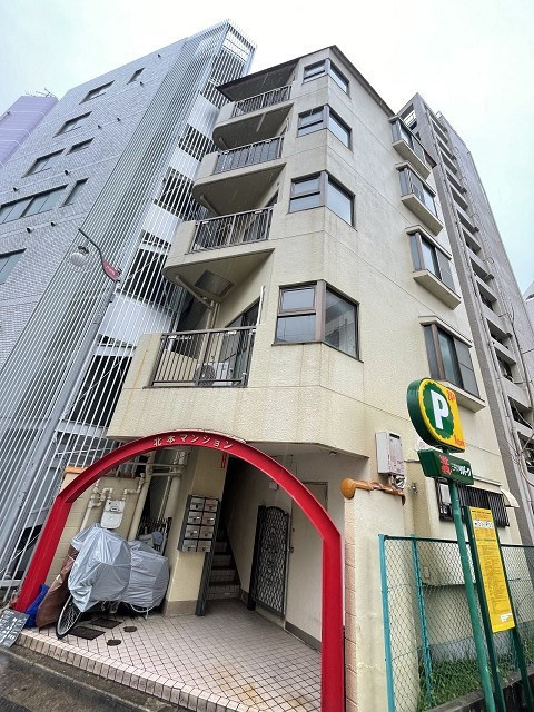 北本マンションの外観