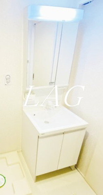 【洗面所】 | ＬａＬａ神泉 | 独立洗面台です。