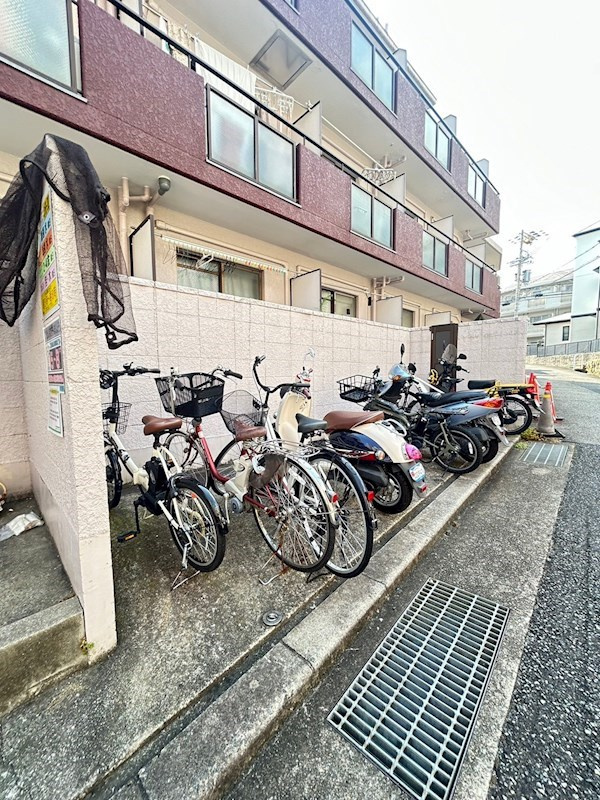 六甲アサヒの外観