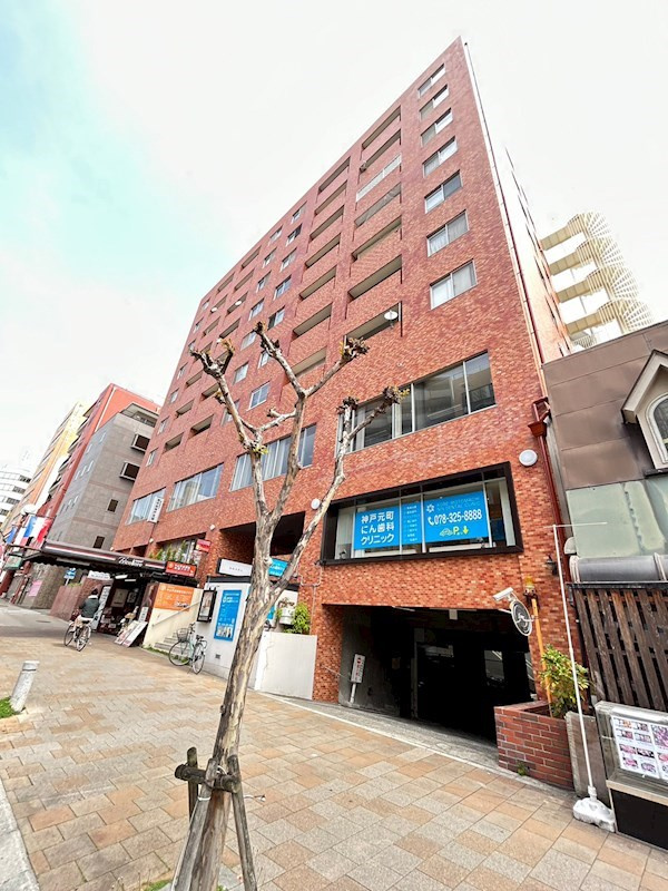 万葉ハイツ元町の外観