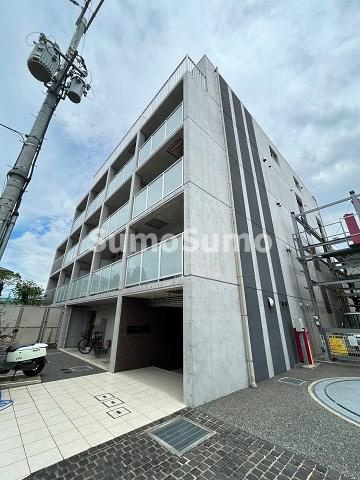 レジディア甲東園の外観