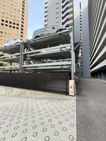 ワコーレシティ神戸三宮の駐車場