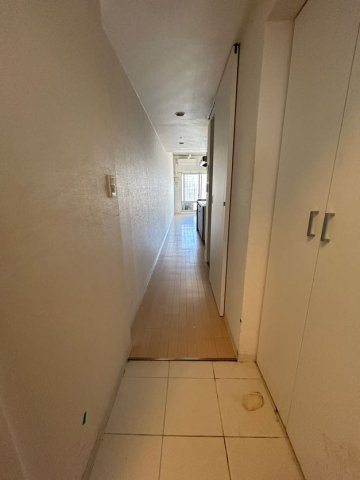 レジディア神戸磯上の玄関