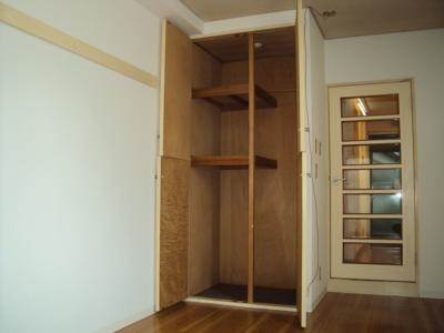 シティハウス夷川の内装|クローゼット