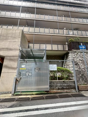 北野ダイヤハイツの駐車場