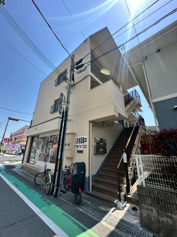 中尾ビルの外観
