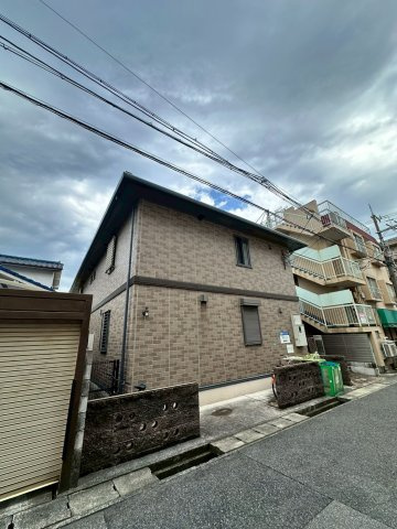 レジェンダリー夙川の外観