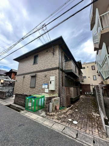 レジェンダリー夙川の外観