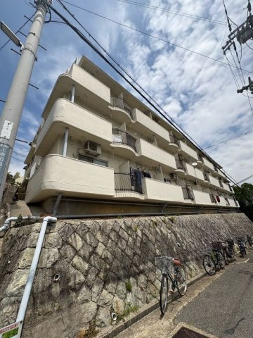 上池田グリーンハイツの外観|外観は落ち着いています