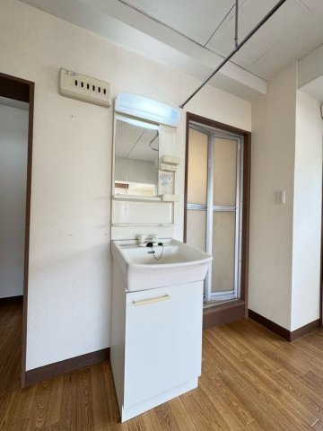 中山手通7丁目南マンション 4号棟の洗面所