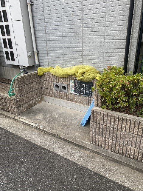レジェンダリー四番町のエントランス