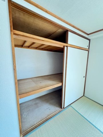 六甲コーポラスの収納