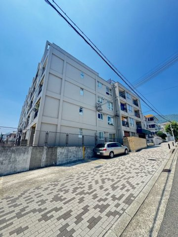 六甲コーポラスの外観