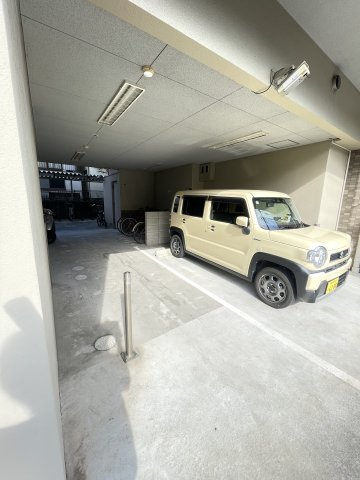 レシェンテ六甲の駐車場