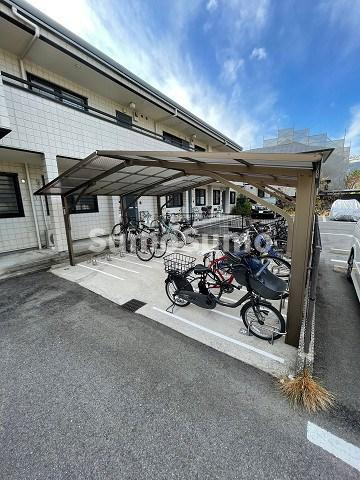 倉田メゾンの駐車場