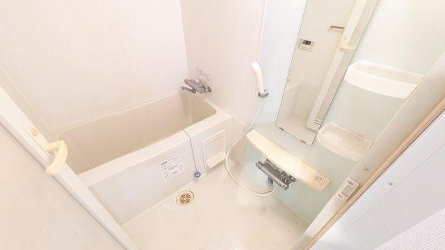 第18シントウキョウビルの浴室