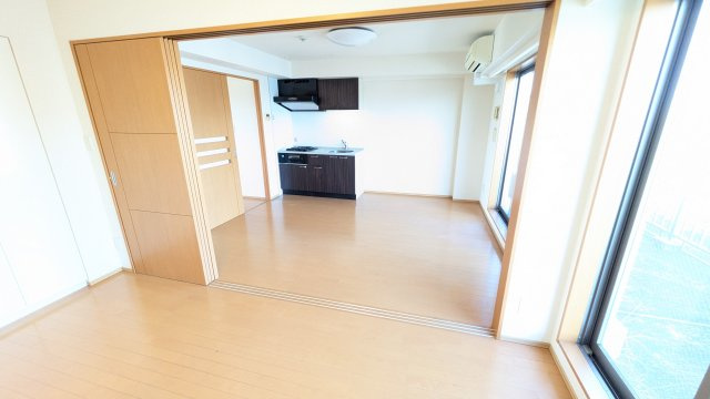 第18シントウキョウビルの居間・リビング