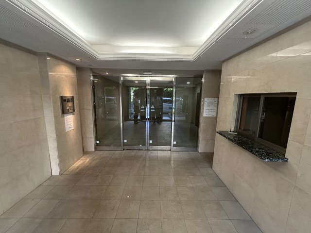 第18シントウキョウビルのロビー|ロビーです