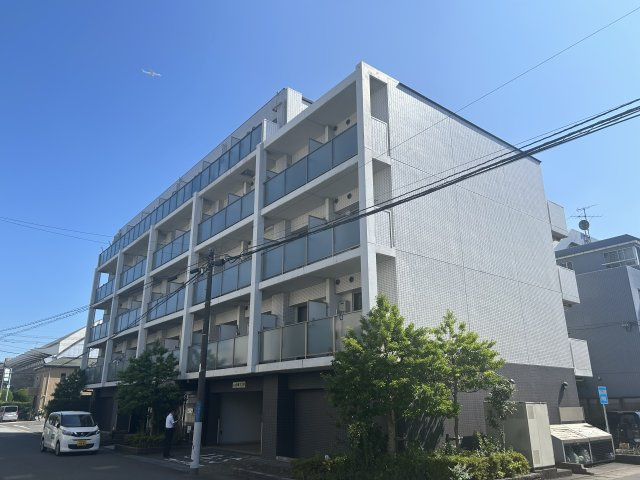 第18シントウキョウビルの外観