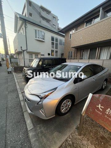 七朝辻の駐車場|駐車場に車を止められます