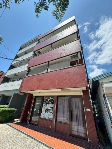 中山コーポラスの外観