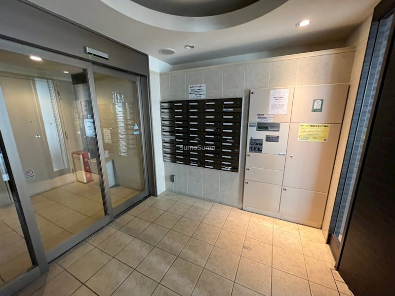 レジデンス心斎橋のエントランス
