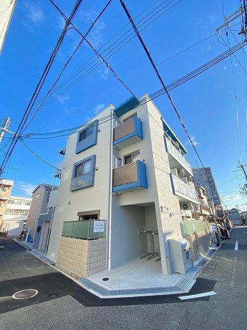 光Haus+里中の外観