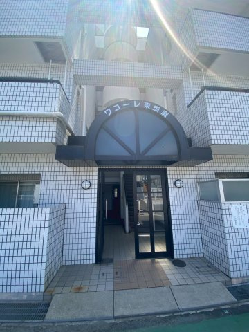 ワコーレ東須磨のエントランス