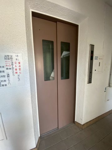 ワコーレ東須磨のロビー