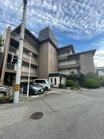 北夙川ハイツの外観