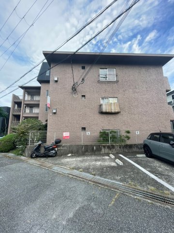 北夙川ハイツの外観