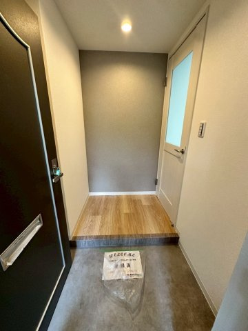 北夙川ハイツの玄関
