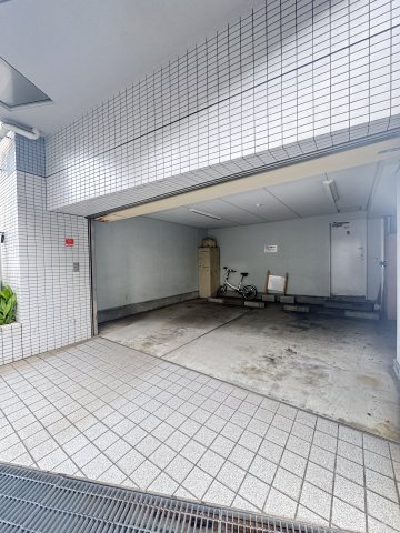 ワコーレハーバーシティ元町の駐車場