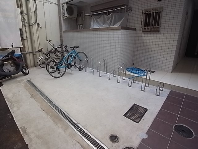 レガーロ春日野道の外観