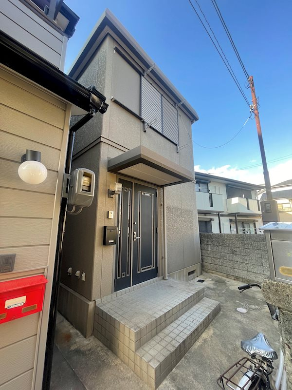 前池町4丁目貸家