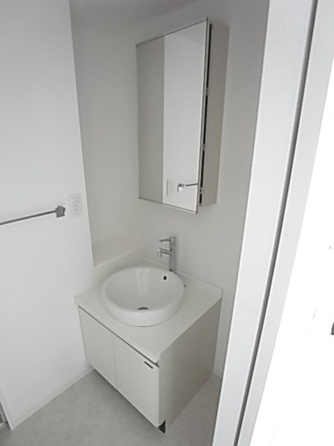 レジディア神戸元町の洗面所