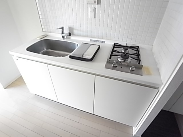 レジディア神戸元町のキッチン