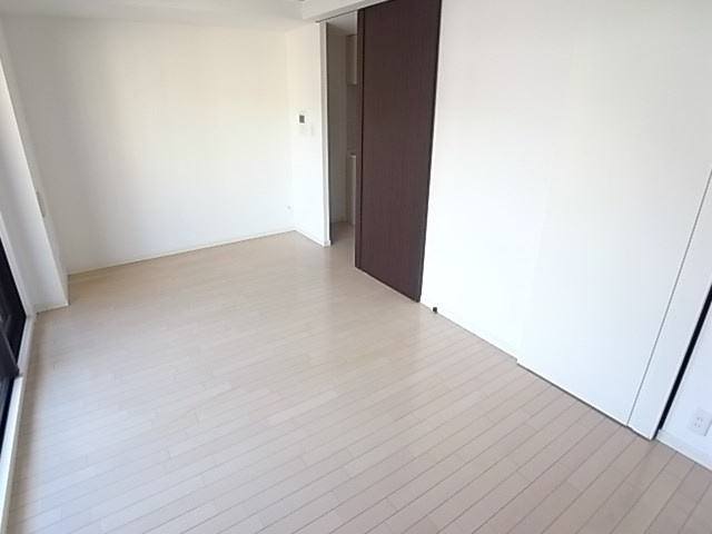 レジディア神戸元町の寝室