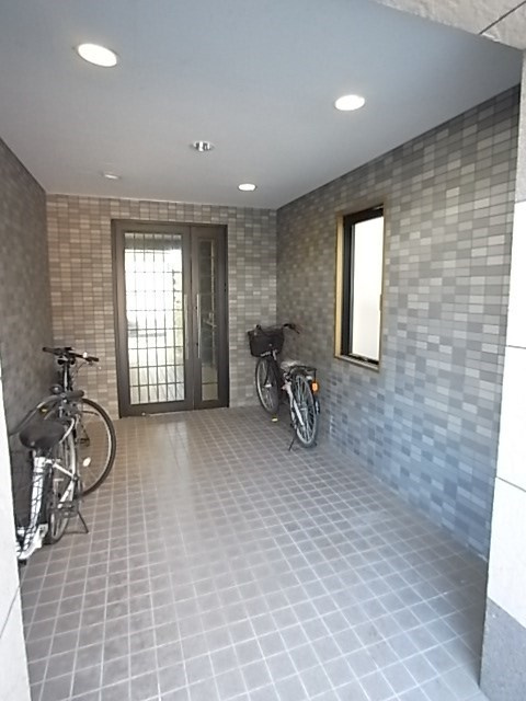 ルコントワール石屋川の外観