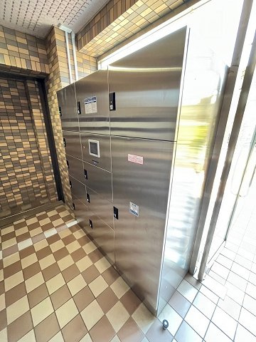 レジェンダリー小松の外観