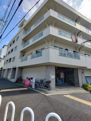 伸和コーポの外観
