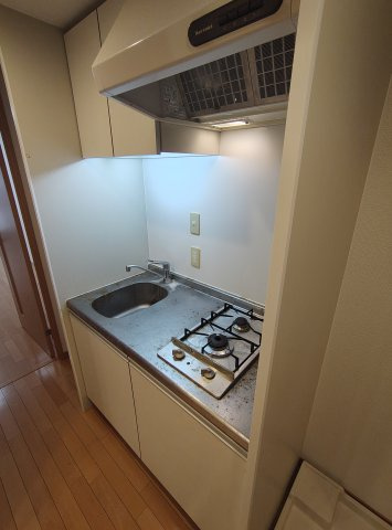 レジディア三宮東のキッチン